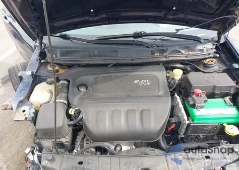 2013 Dodge Dart Sxt z USA, uszkodzony, nr VIN 1C3CDFBAXDD184988